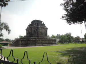 ムンドゥット寺院