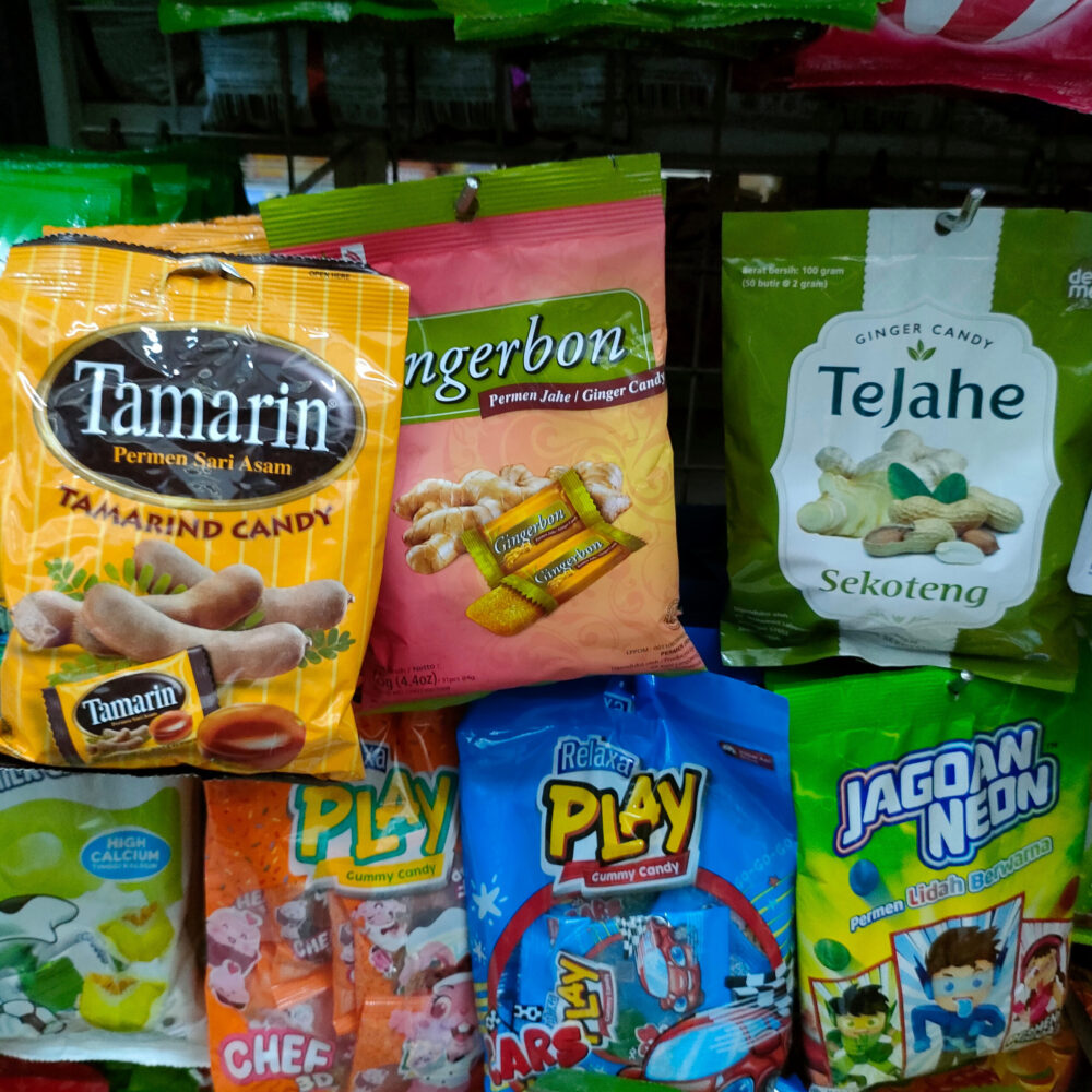 インドネシアばらまき土産　飴/キャンディー　しょうが、タマリンド、ピーナッツなど