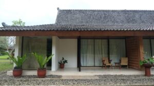 ボロブドゥール・マノハラホテル・デラックスルーム外観